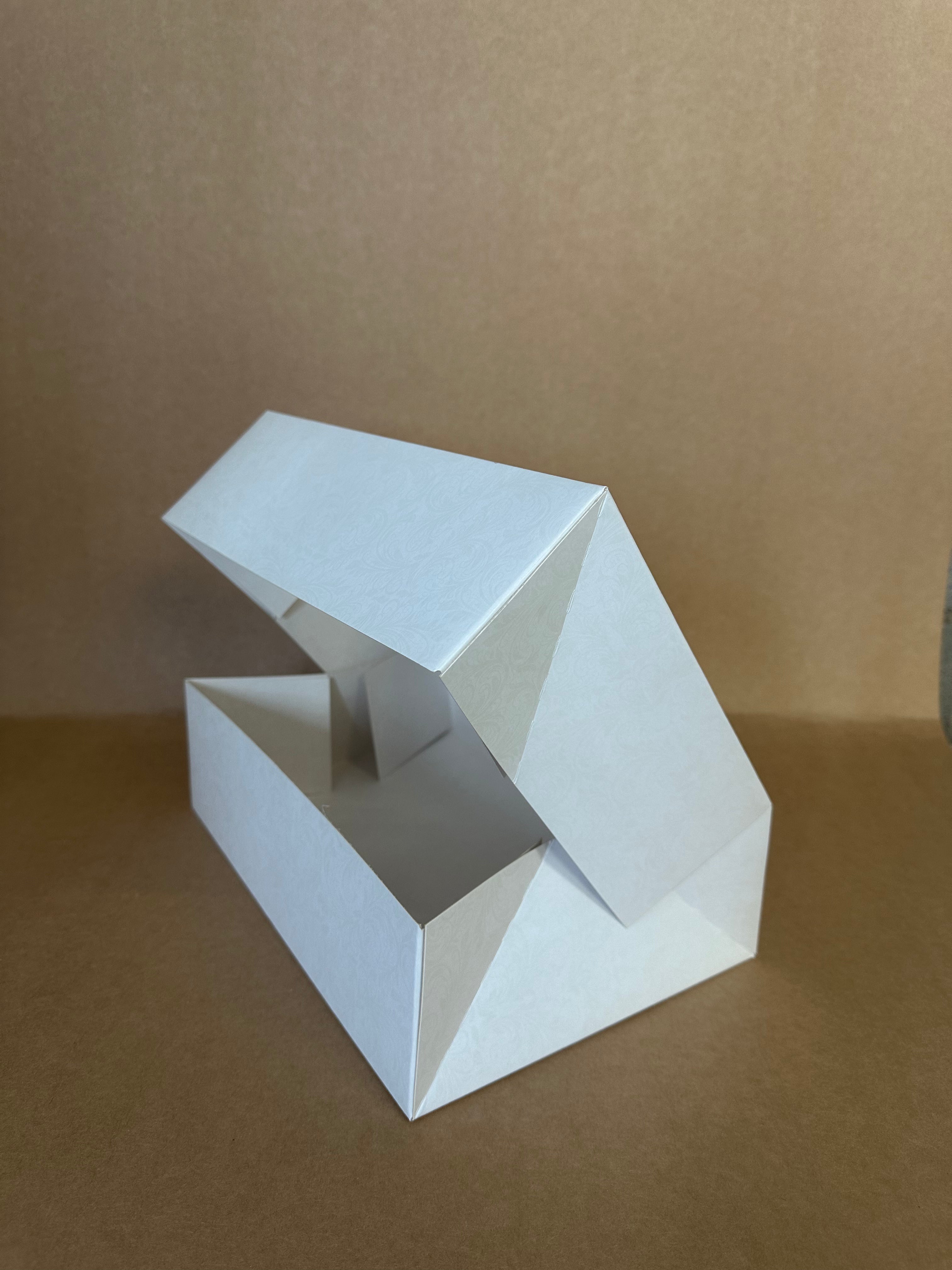 Caja BO Trama con ventana